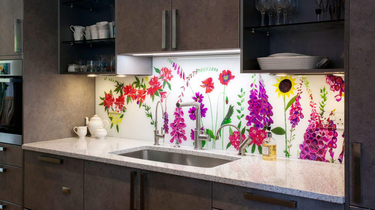 Bespoke floral glass splashback Hampstead Heath featuring sunflowers, foxgloves and rhododendrons, North London.