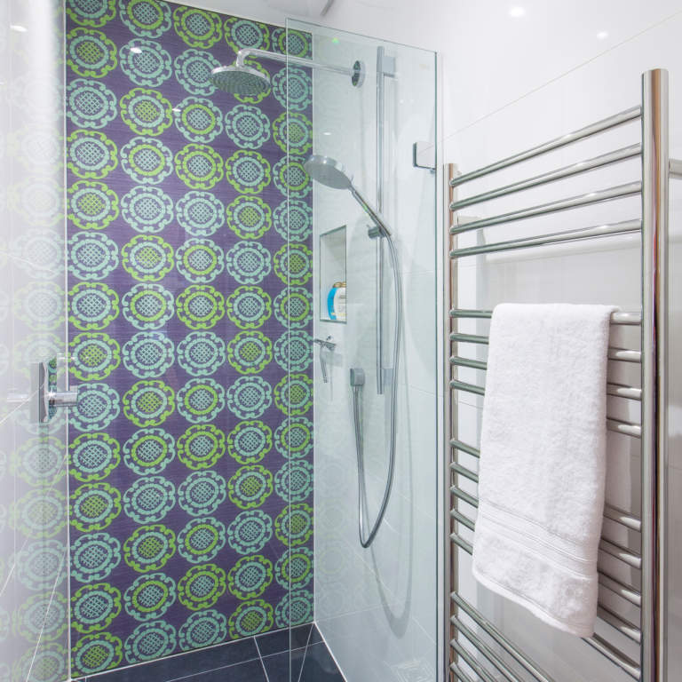 Bathroom Glass Splashback in Shower