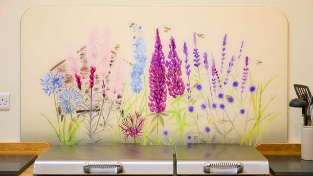 Emma-Britton-bespoke-glass-splashback