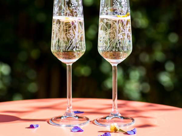 Emma-Britton-Meadow-Pattern-Champagne-Flutes-Set