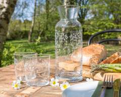 Emma-Britton-Silver-Birch-Drinks-Carafe-and-Tumblers
