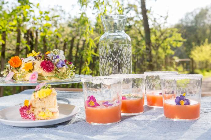 Emma-Britton-Glass-Tumblers-Carafe-Gift-Set