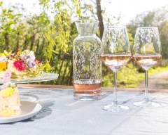 Emma-Britton-Glass-Carafe-2-Wine-Glass-Gift-Set