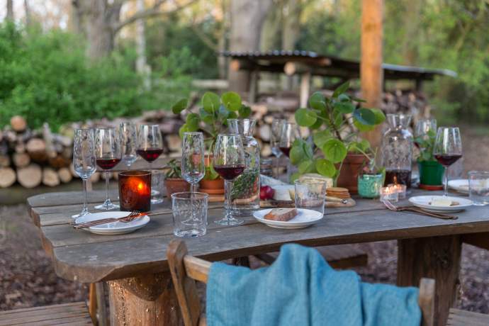 Emma-Britton-Silver-Birch-Glassware-Collection-Tablescape