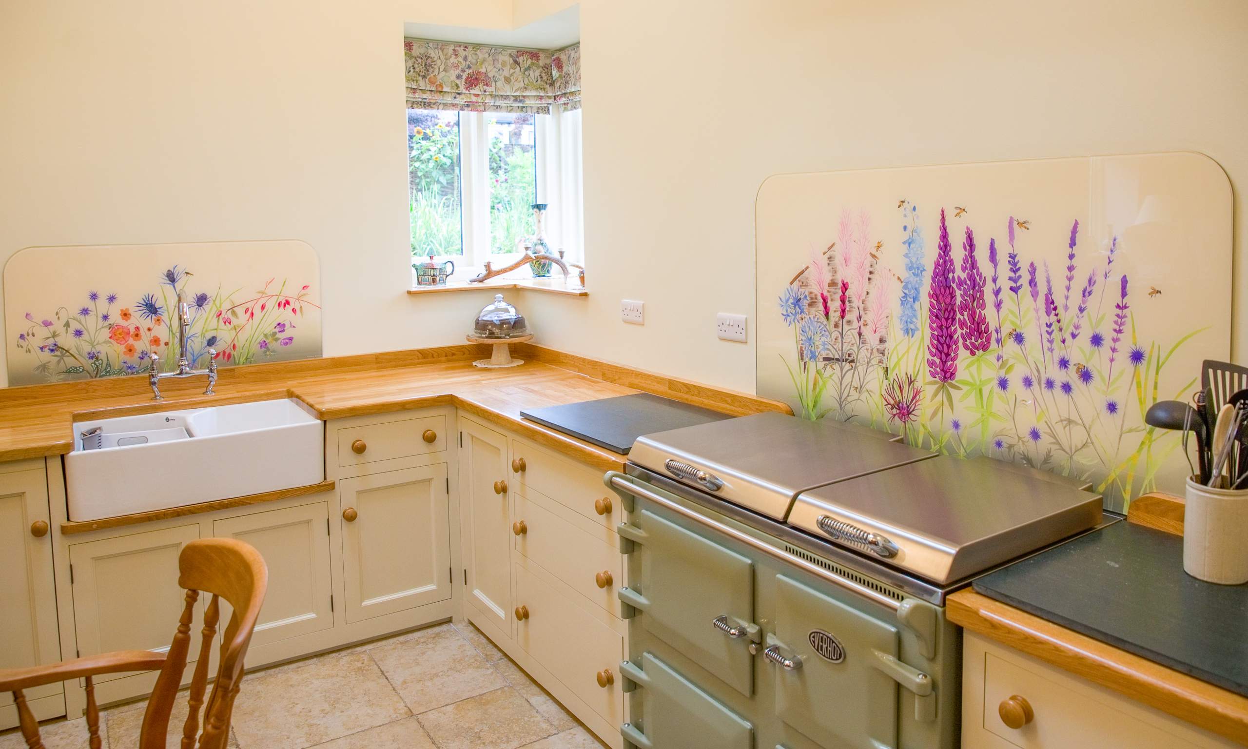 Garden-Inspired-Bespoke-Glass-Splashbacks-Emma-Britton-Decorative-Glass-Designer