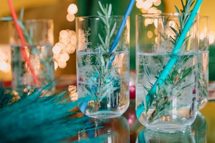 Emma-Britton-Decorative-Glass-Designer-Exotic-Floral-Etched-Hiball-Glasses