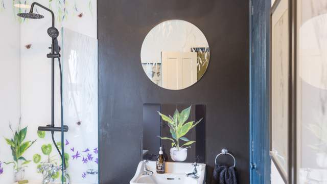 5 ways to decorate with mirrors by Emma Britton