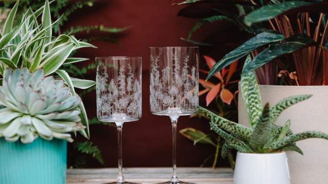 Emma-Britton-Decorative-Glass-Designer-ExoticFloral -wine-floral-wine-glasses