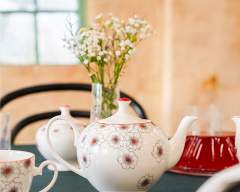 Emma-Britton-Duchess-China-Floral-Twist-Tea-Pot