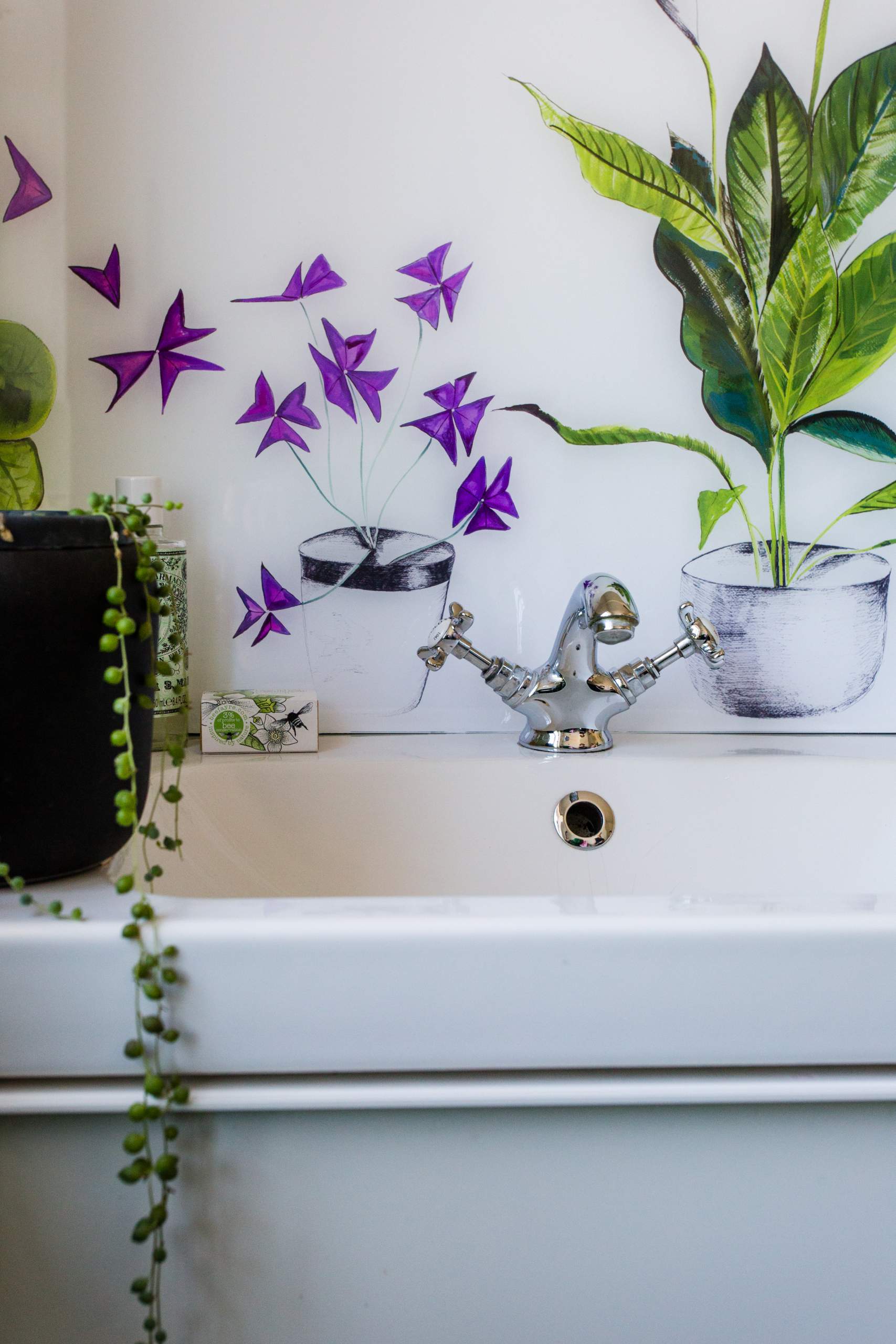 Emma-Britton-Houseplant-Splashback-for-Bathroom-Sink